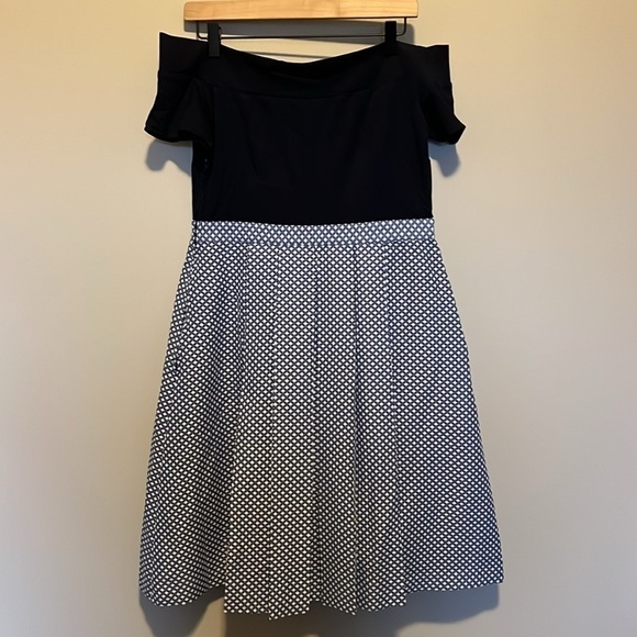NWT Modcloth off the shoulder dress - Picture 7 of 11